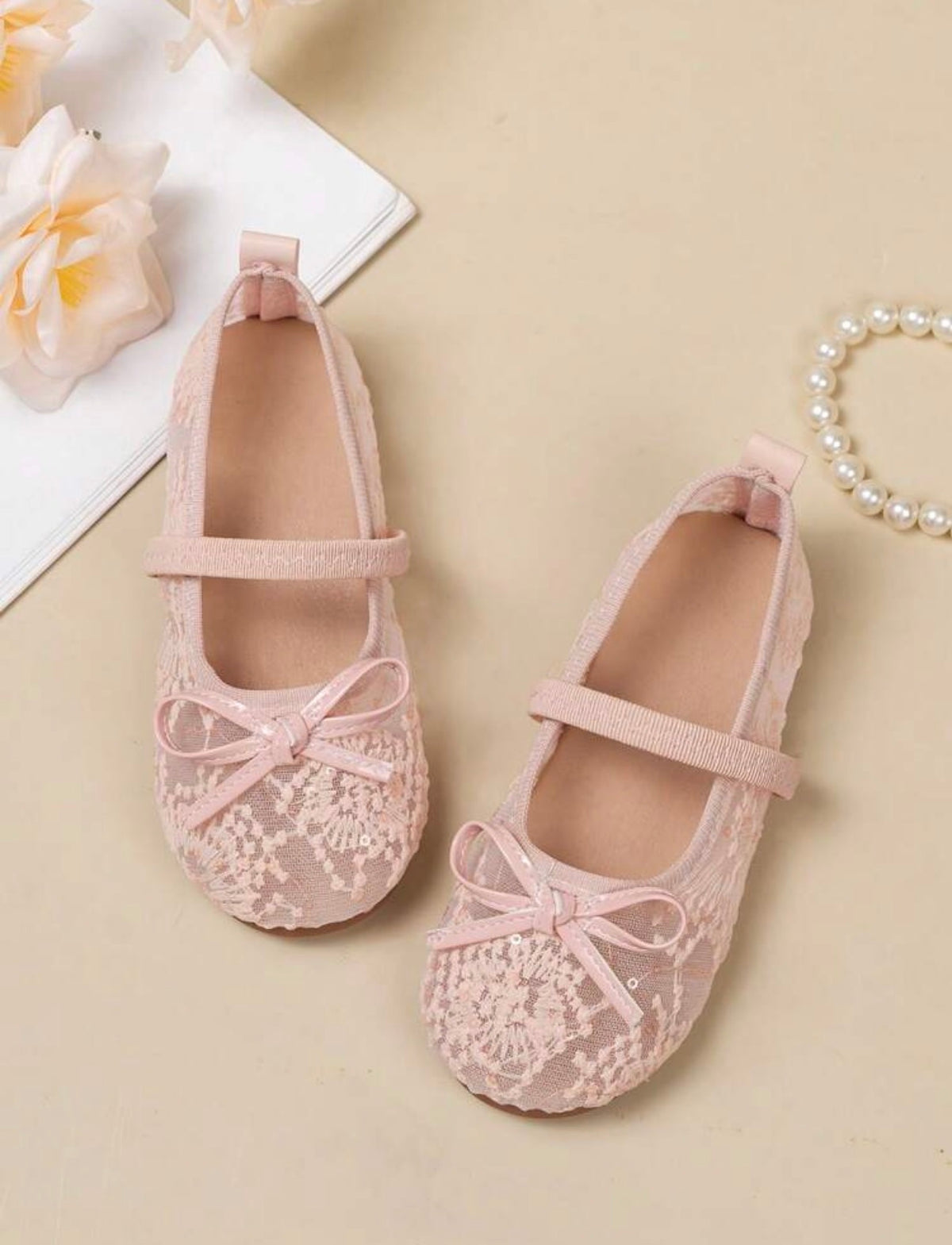 Girls Lace Bow Mary Jane Princess Shoes.
