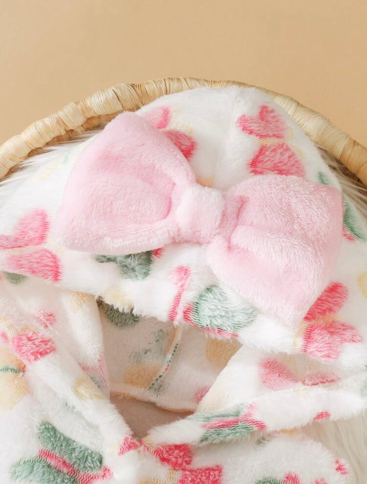 Baby Girl Footed Romper
Jumpsuit, Fuzzy Long Sleeve Hooded.