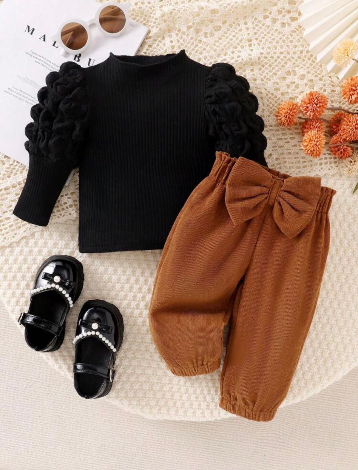 2pc Girl Black Puff Sleeve Top With Mid-High Collar And Bow Decoration Elastic Cuffed Pants Set.