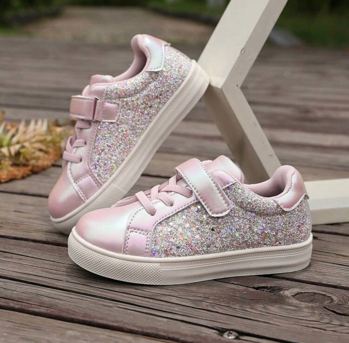 Girls' Low-Top Sequin Casual Sneakers, Flat-Sole.