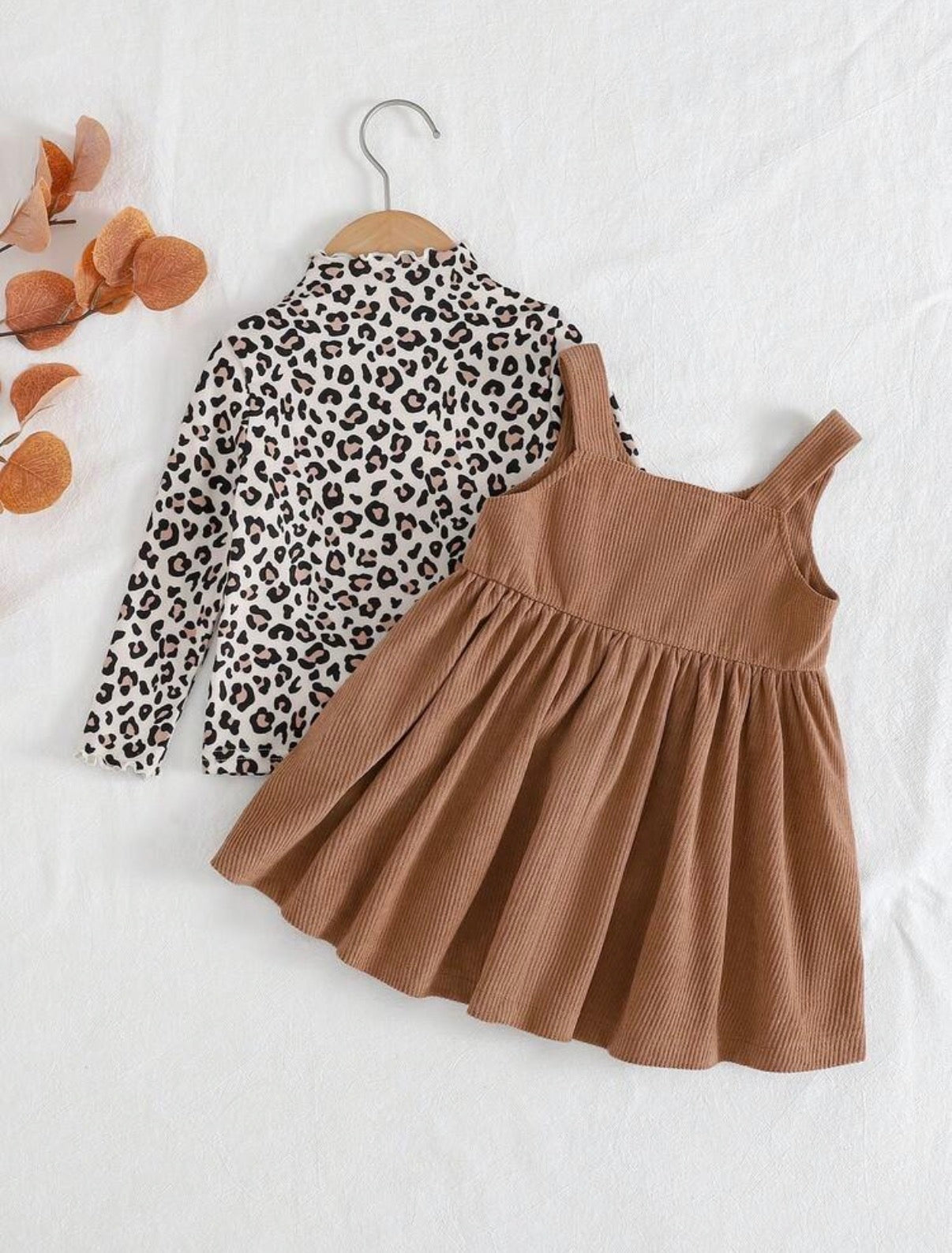 2pcs Baby Girl Leopard Print Long Sleeve Ruffle Hem Sweatshirt And Bib Overall Dress Set.