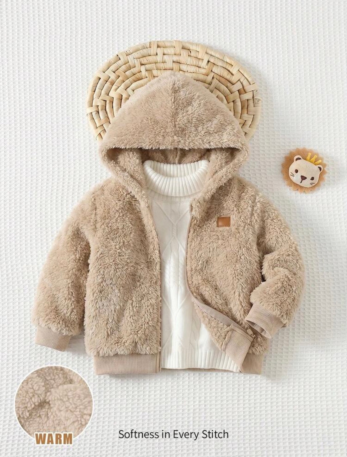 Boy Decorative Woven Label Hooded Long Sleeve Winter Jacket.