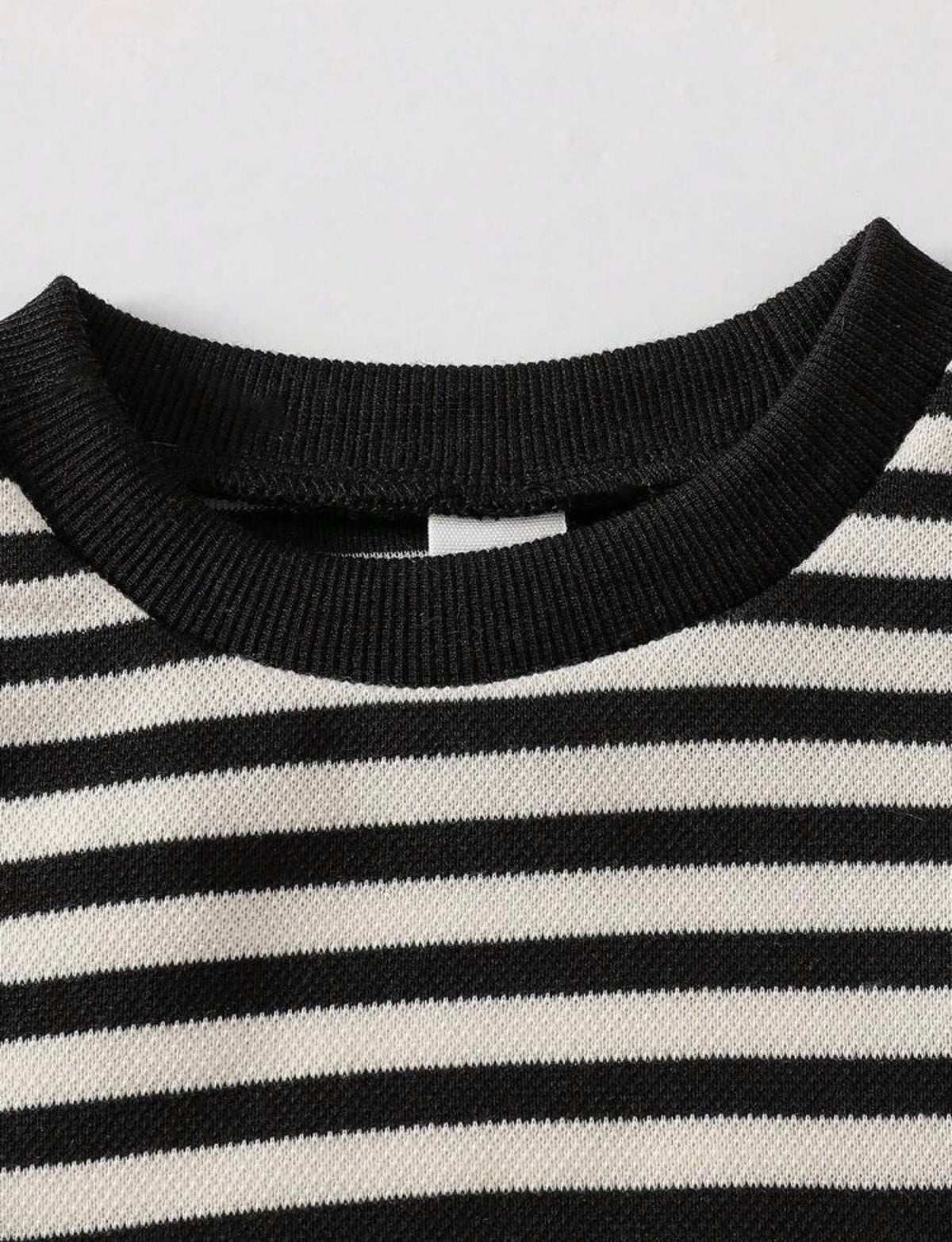 2pcs Baby Boy Black And White Striped Outfit.
