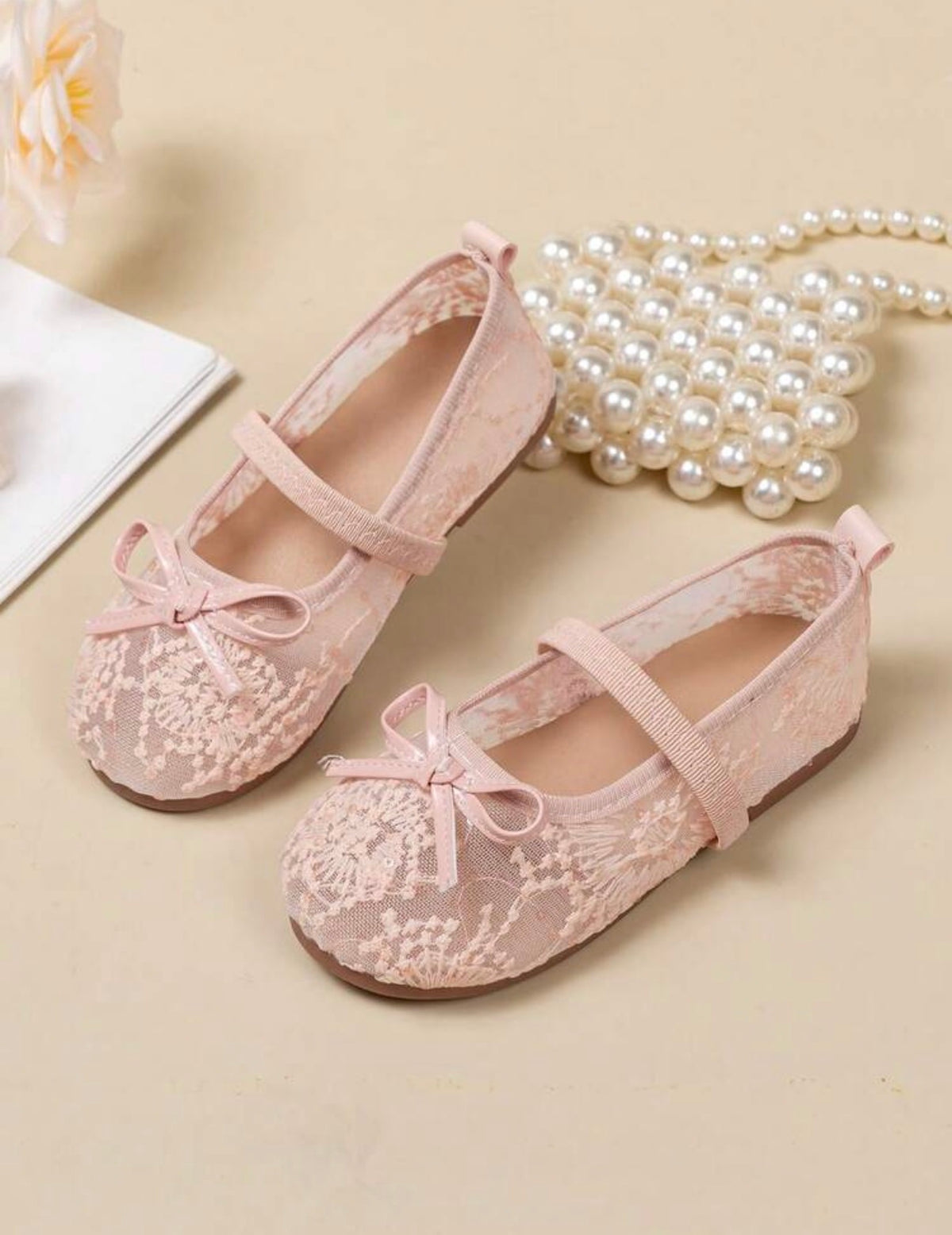 Girls Lace Bow Mary Jane Princess Shoes.