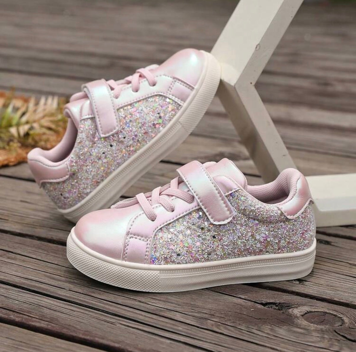 Girls' Low-Top Sequin Casual Sneakers, Flat-Sole.