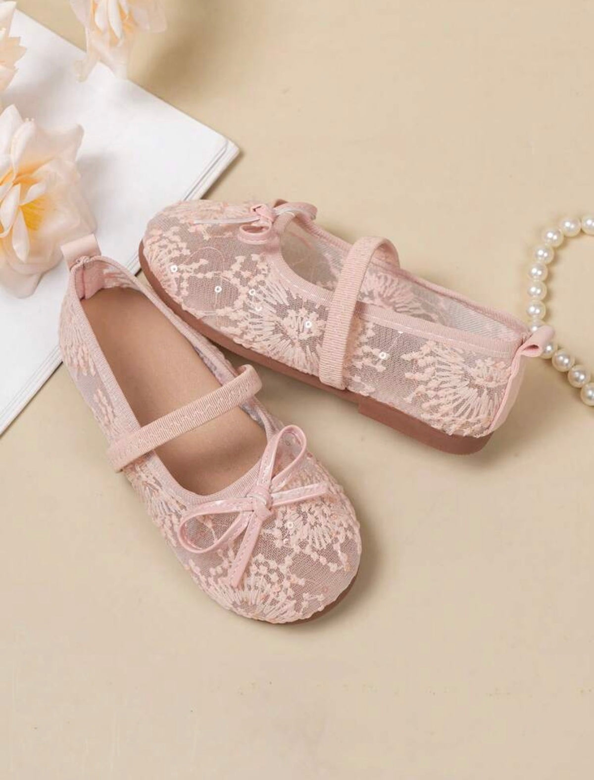 Girls Lace Bow Mary Jane Princess Shoes.