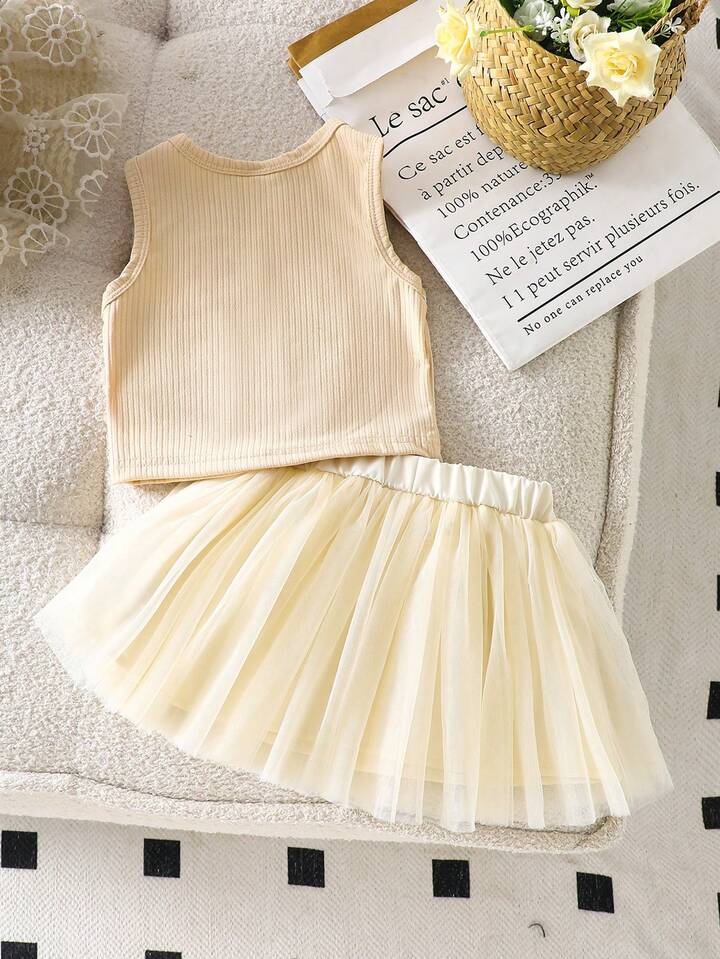 2pcs/Set Baby Girl Spring&Summer Elegant Style Flower Decoration Sleeveless Top&Wesh Short Skirt.