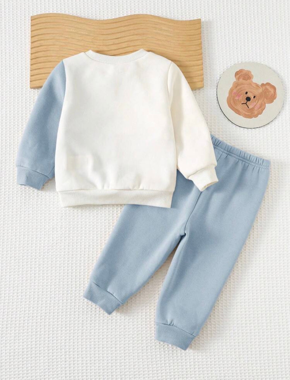 2pcs Baby Boy Cartoon Animal Print Knit Soft Crew Neck Long Sleeve Pullover Sweatshirt And Elastic Waist Jogger Pants Set.