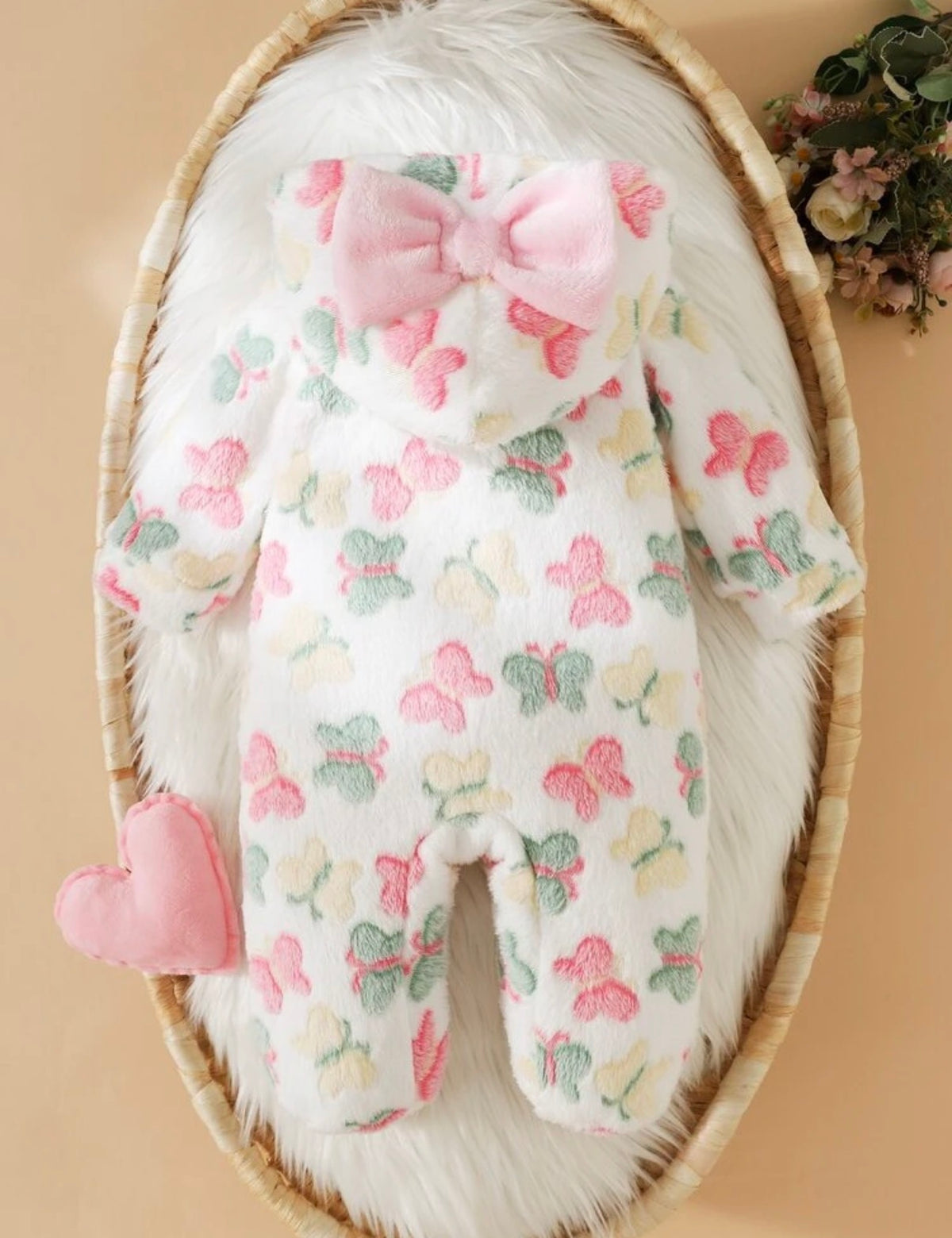 Baby Girl Footed Romper
Jumpsuit, Fuzzy Long Sleeve Hooded.