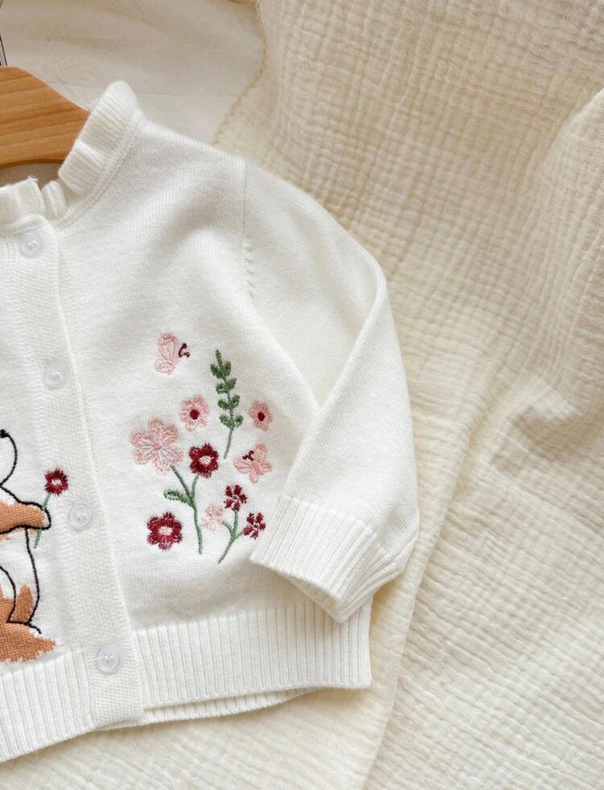 Girl Floral Cartoon Rabbit Embroidery Ruffle Trim Long Sleeve Single-Breasted Knit Cardigan, In Fall/Winter.