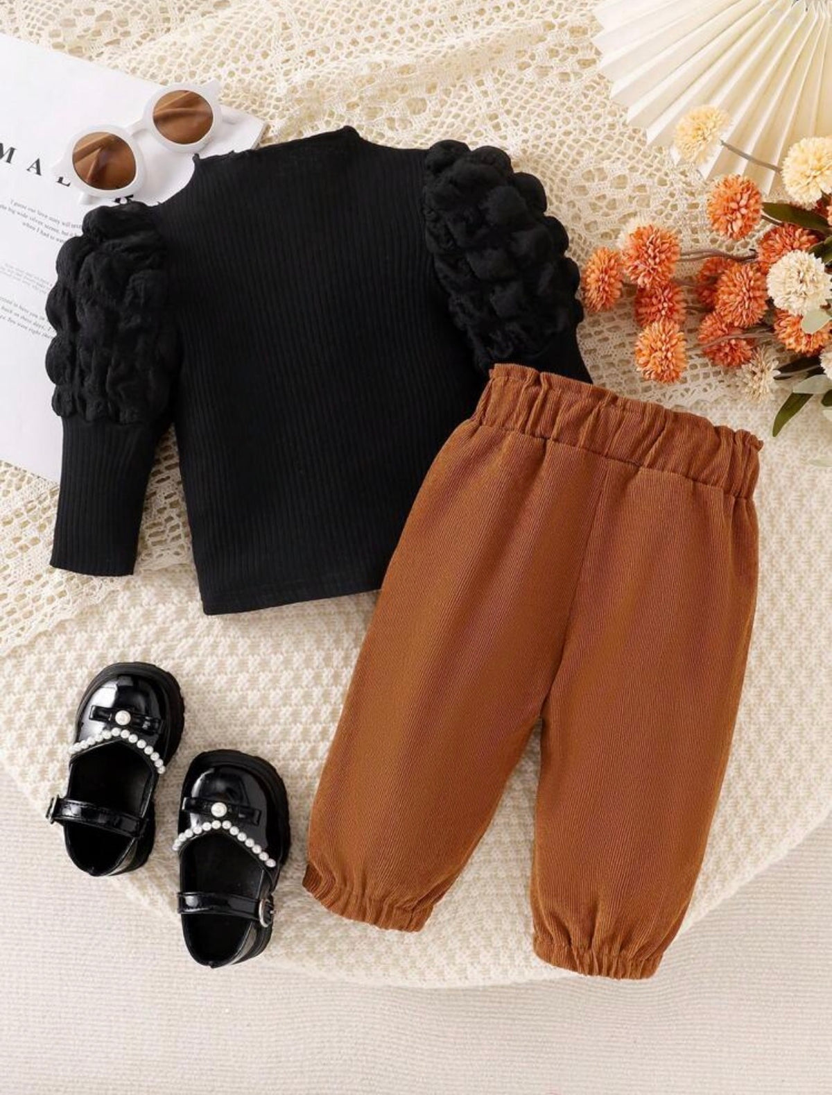 2pc Girl Black Puff Sleeve Top With Mid-High Collar And Bow Decoration Elastic Cuffed Pants Set.
