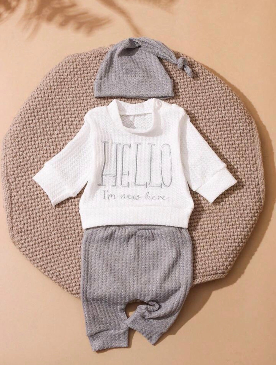 HELLO Letter Embroidered Newborn Outfit, Baby Boy/Girl Top, Pants, Hat 3pcs Set, Fall Winter