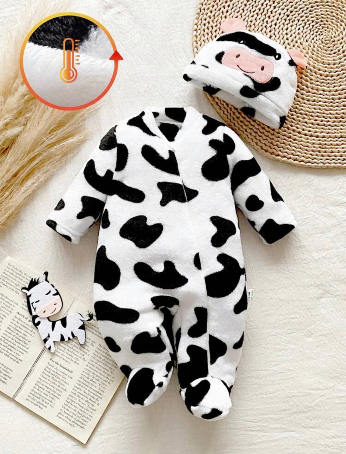 2pcs/Set Autumn/Winter Double-Sided Flannel Black White Cow Print Plush Zipper Long Sleeve Footed Romper Pink Small Ear Hat.