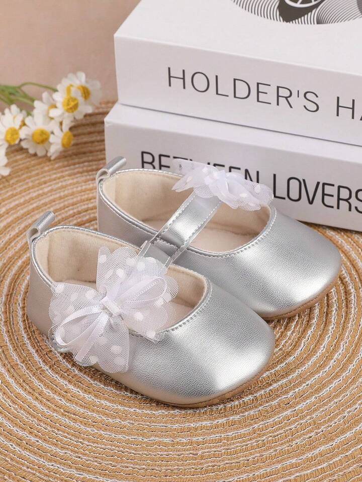 Girls' Butterfly & Flower Decor Pu Hook And Loop Design Flat Casual Princess Shoes.