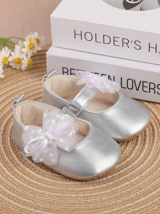 Girls' Butterfly & Flower Decor Pu Hook And Loop Design Flat Casual Princess Shoes.