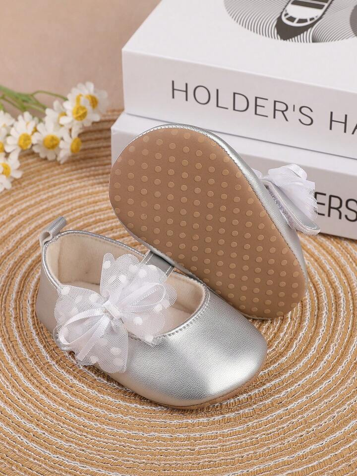 Girls' Butterfly & Flower Decor Pu Hook And Loop Design Flat Casual Princess Shoes.
