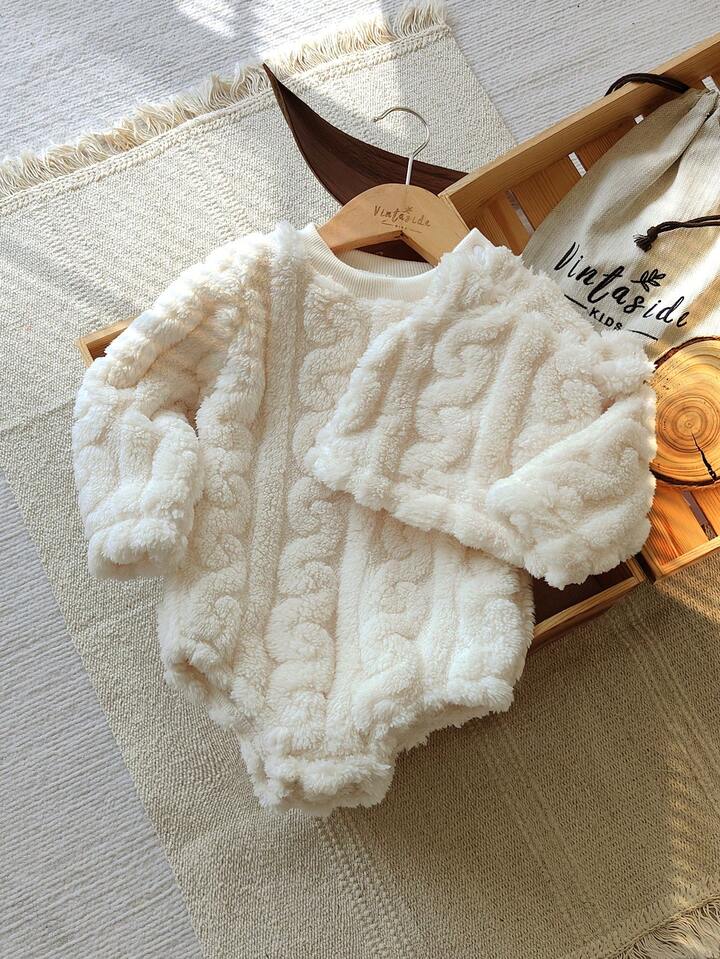 2pcs Toddler Boy/Girl  Fleece Hooded Bodysuit.